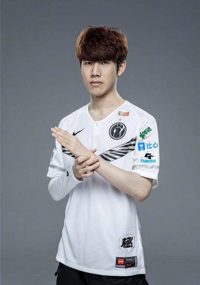 只有同行者 只有同行者